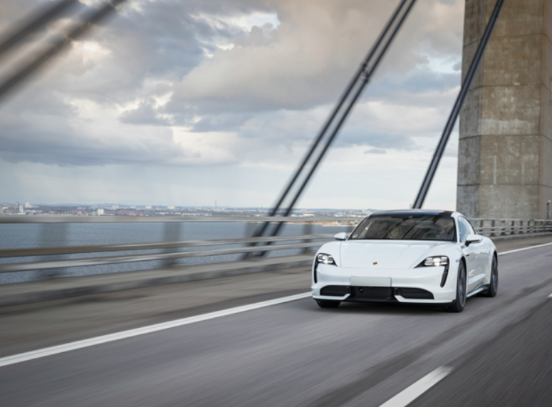Your Guide to the 2023 Porsche Taycan