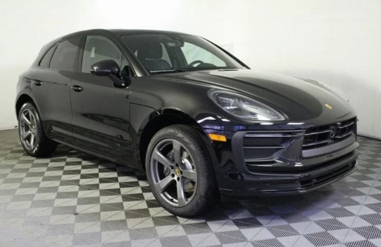 A Closer Look at the 2023 Porsche Macan T