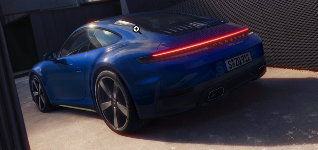 Porsche 911 Carrera vs Carrera GTS