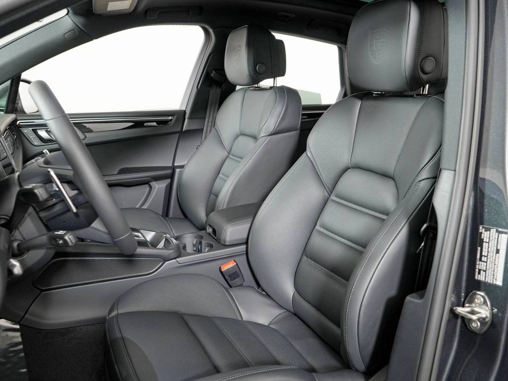 2026 Porsche Macan Macan T
