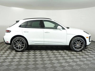 2026 Porsche Macan Macan