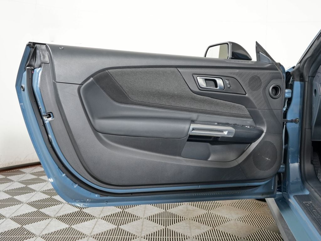 2025 Ford Mustang EcoBoost