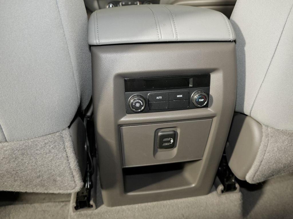 2019 Chevrolet Traverse LT Cloth w/1LT