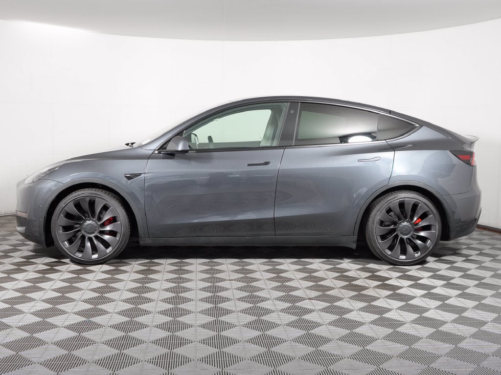 Used 2022 Tesla Model Y Performance with VIN 7SAYGDEF8NF452227 for sale in Lincolnwood, IL