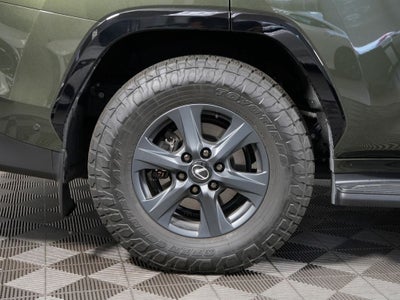 2025 Lexus LX 700h Overtrail