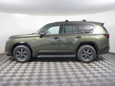 2025 Lexus LX 700h Overtrail