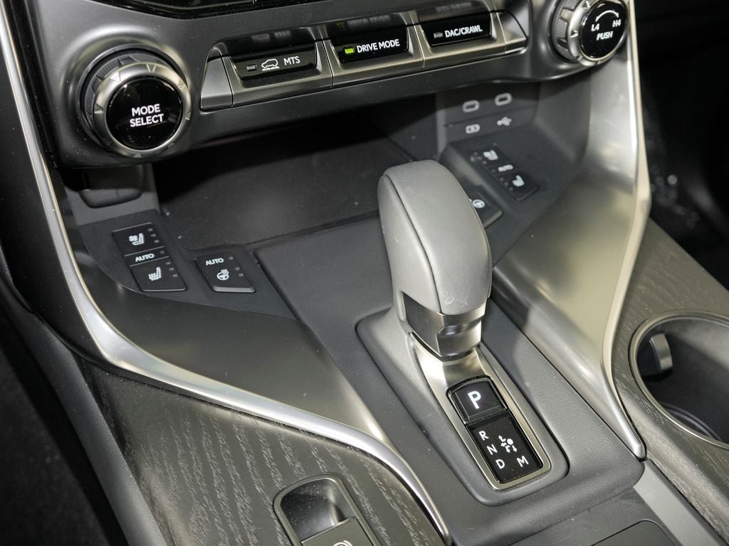 2025 Lexus LX 700h Overtrail