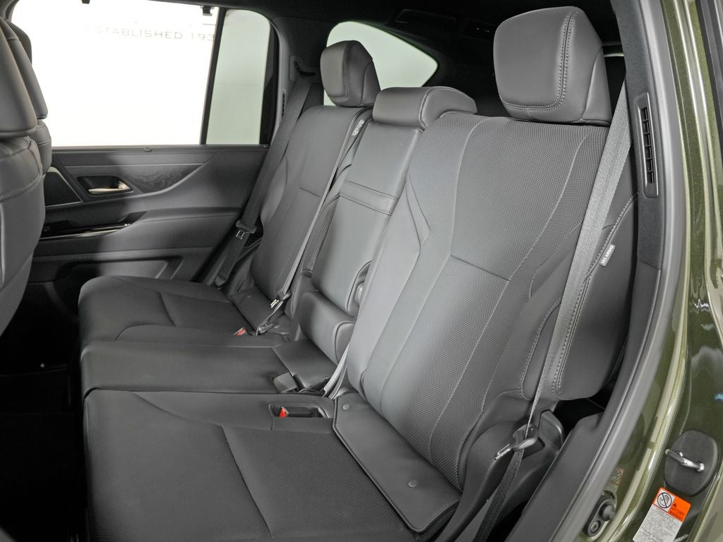 2025 Lexus LX 700h Overtrail