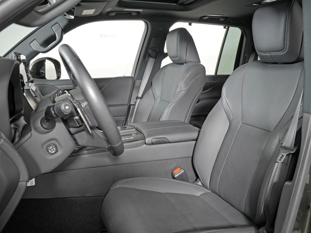 2025 Lexus LX 700h Overtrail