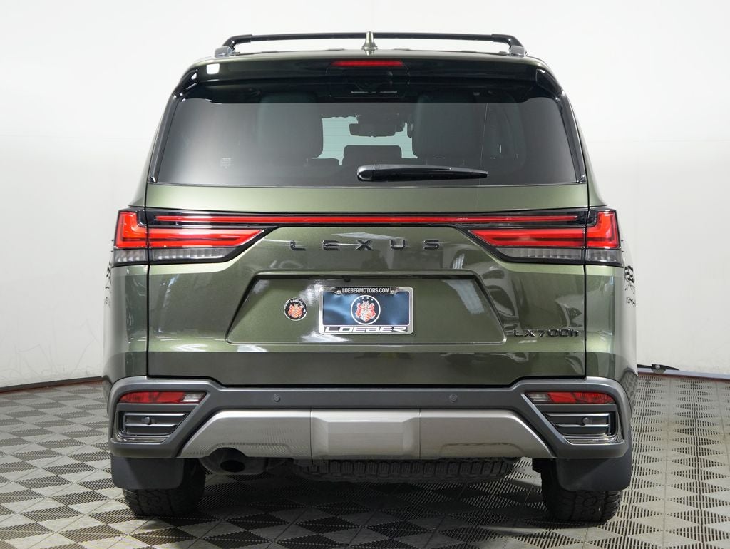 2025 Lexus LX 700h Overtrail