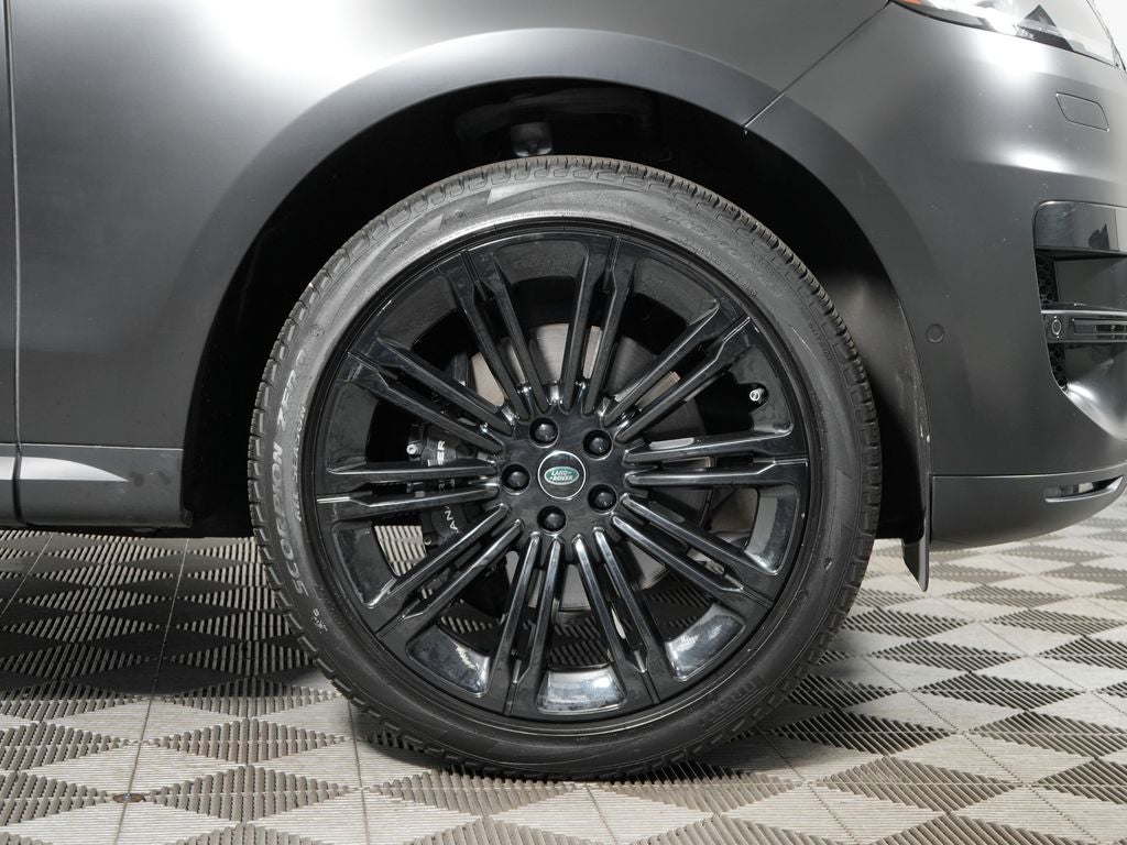 2024 Land Rover Range Rover Sport SE