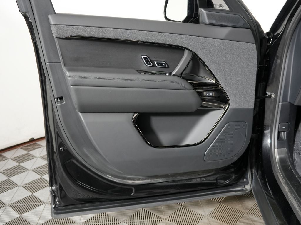 2024 Land Rover Range Rover Sport SE