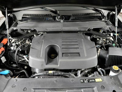 2025 Land Rover Defender 130 X-Dynamic SE