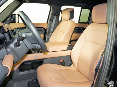 2025 Land Rover Defender 130 X-Dynamic SE