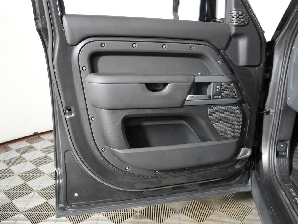 2023 Land Rover Defender 110 X