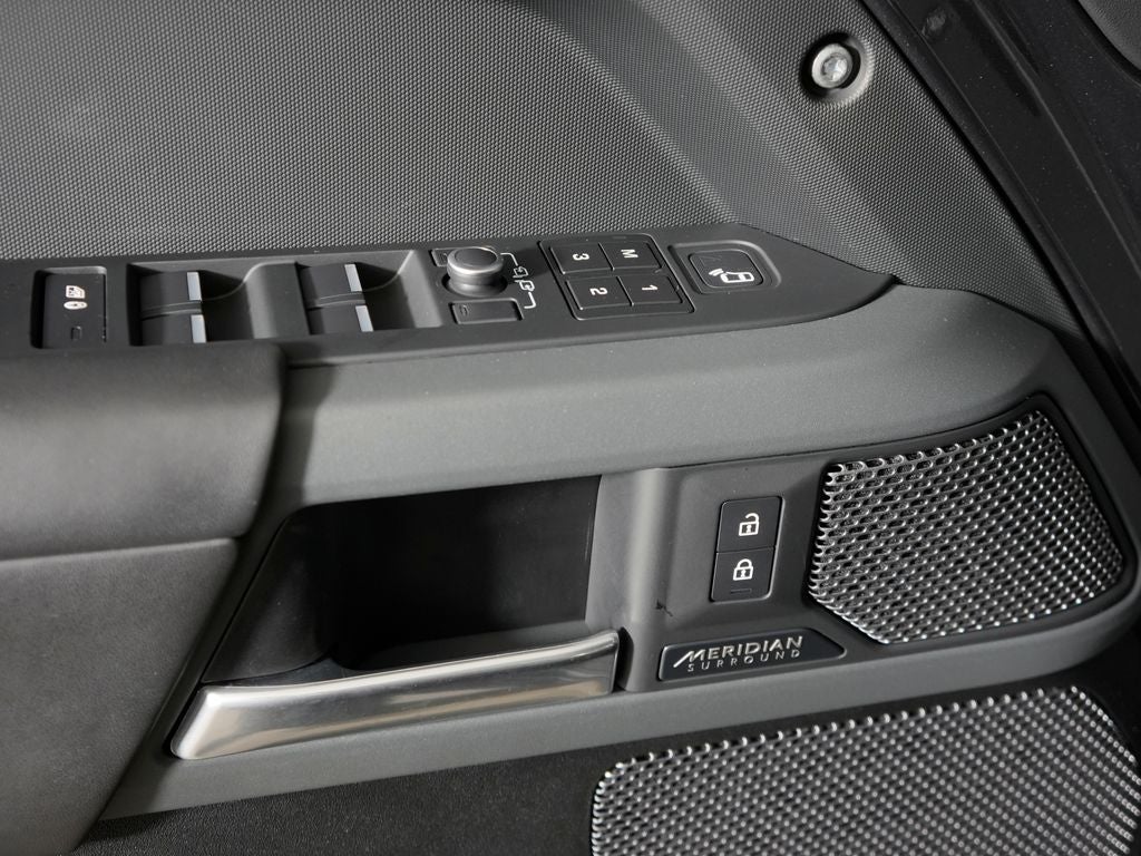 2023 Land Rover Defender 110 X