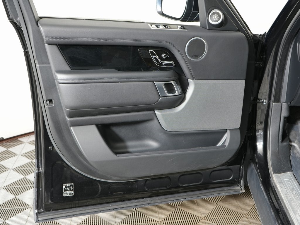 2020 Land Rover Range Rover Base