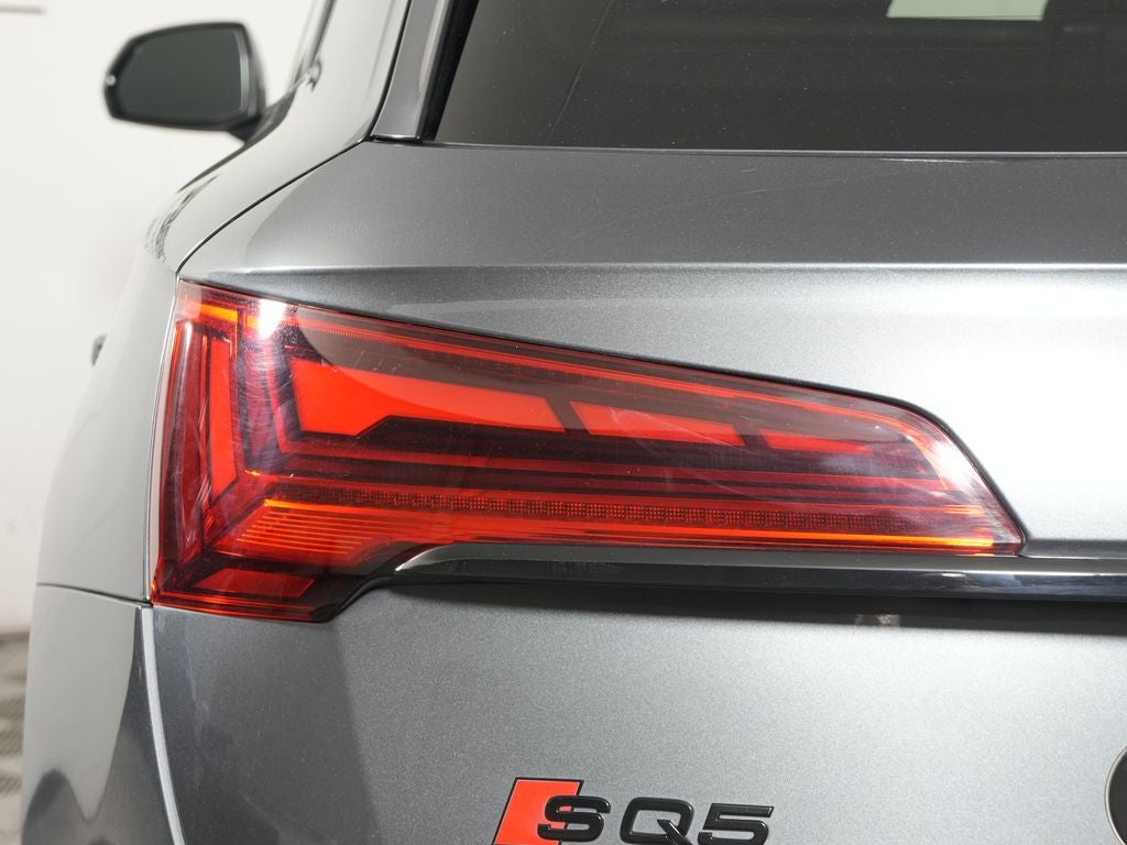 2022 Audi SQ5 Premium Plus quattro