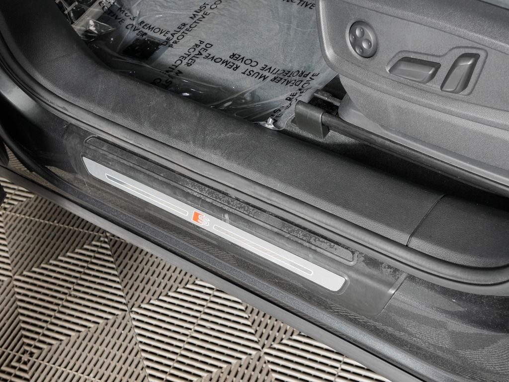 2022 Audi SQ5 Premium Plus quattro
