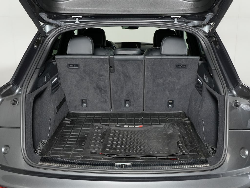2022 Audi SQ5 Premium Plus quattro