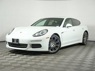 2016 Porsche Panamera Edition