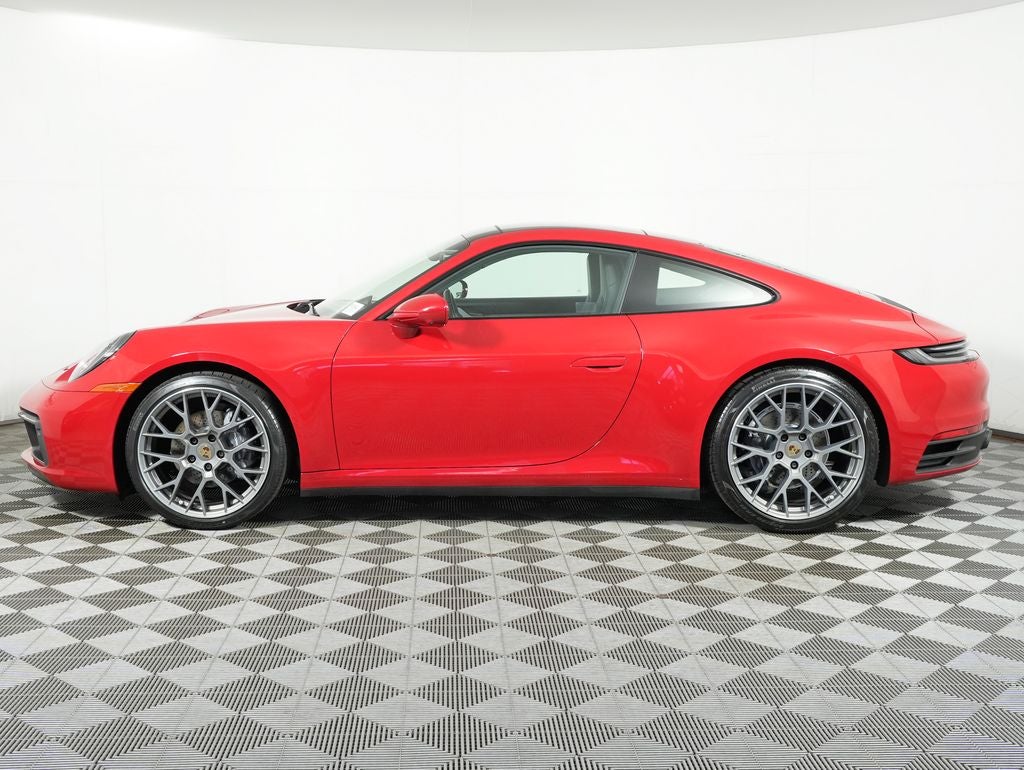 2021 Porsche 911 Carrera