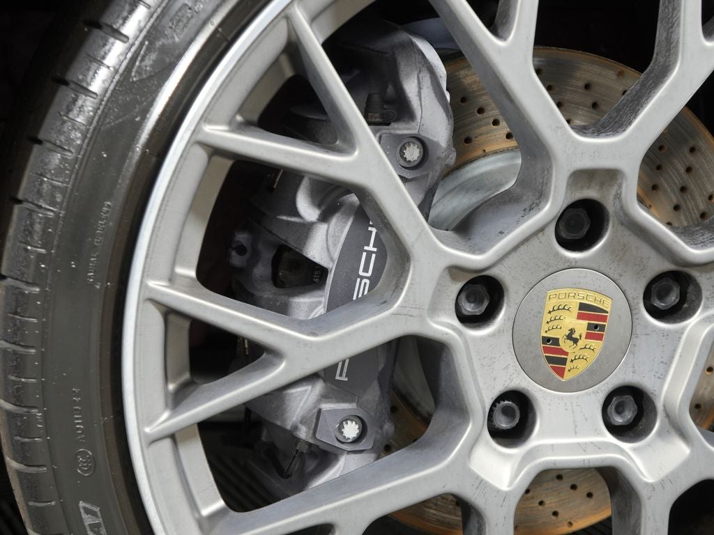 2021 Porsche 911 Carrera