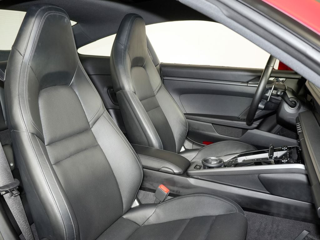 2021 Porsche 911 Carrera