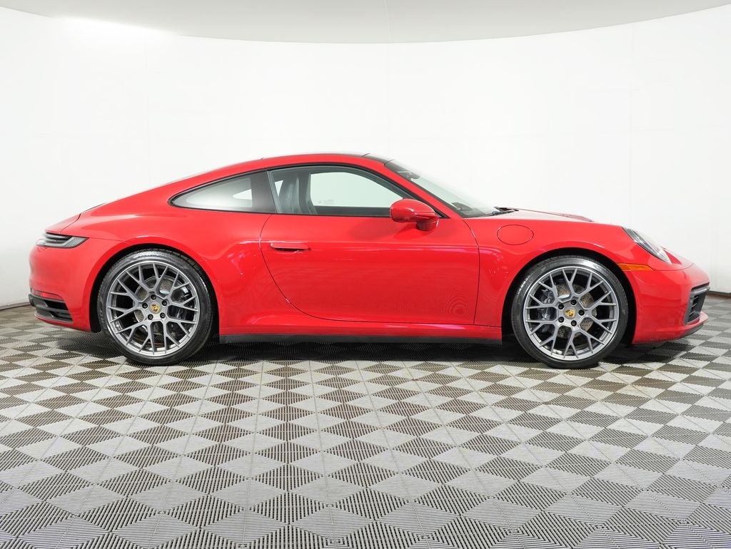 2021 Porsche 911 Carrera