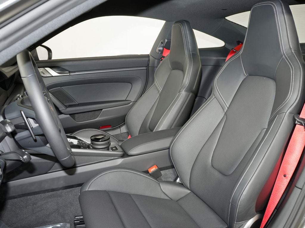 2026 Porsche 911 Carrera