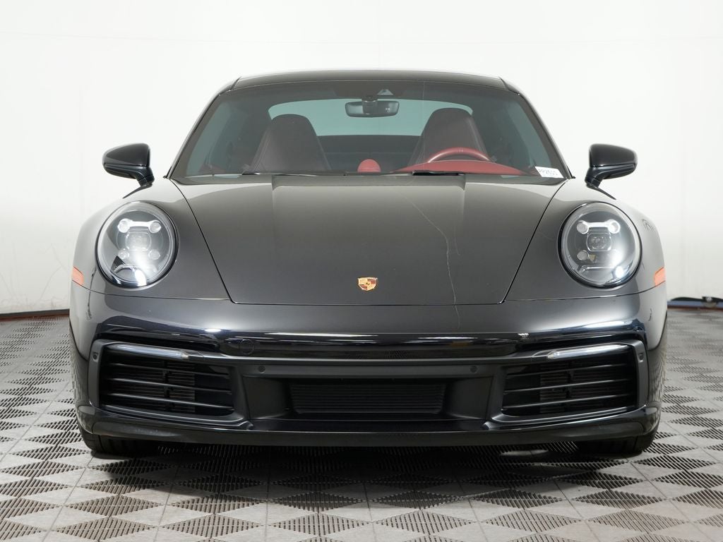 2020 Porsche 911 Carrera