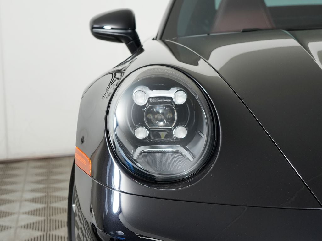 2020 Porsche 911 Carrera