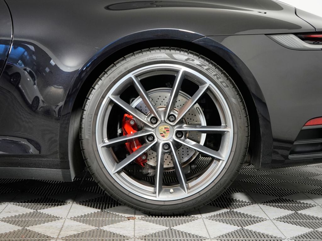 2020 Porsche 911 Carrera