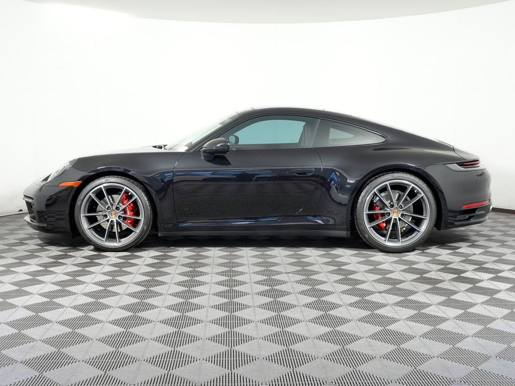 2020 Porsche 911 Carrera