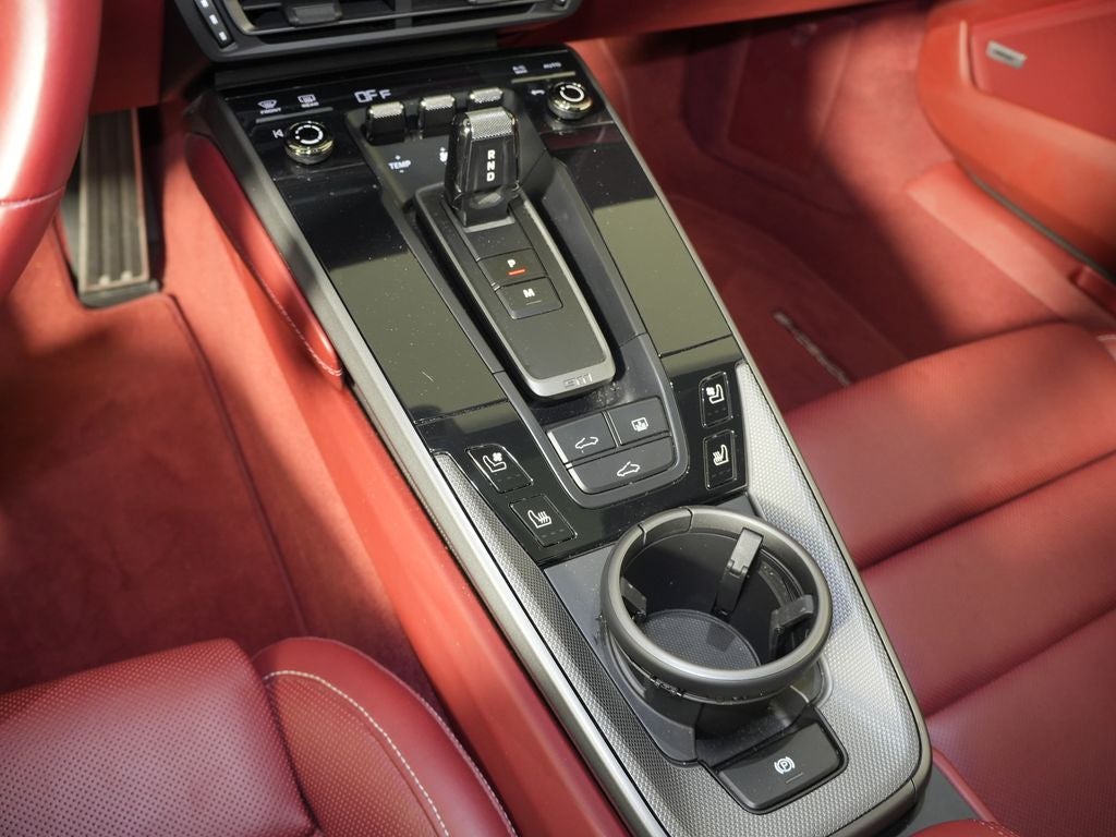 2020 Porsche 911 Carrera