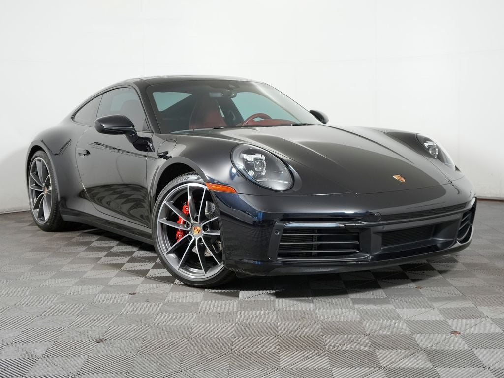 2020 Porsche 911 Carrera