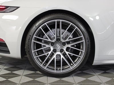 2024 Porsche 911 Carrera 4
