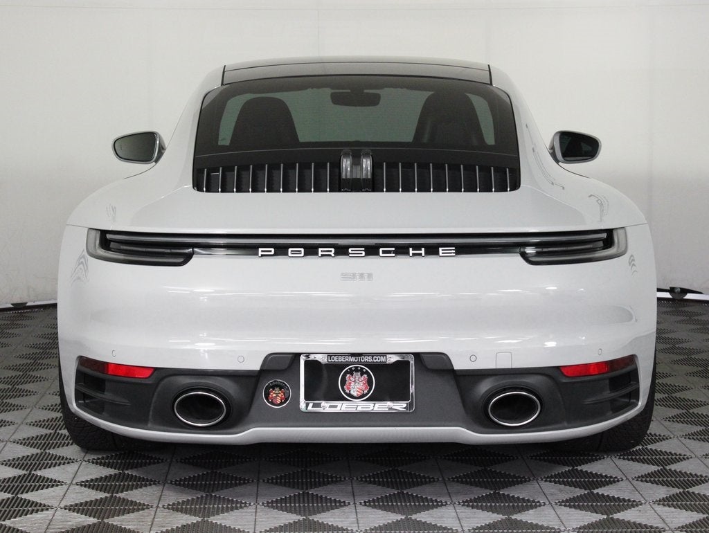 2024 Porsche 911 Carrera 4