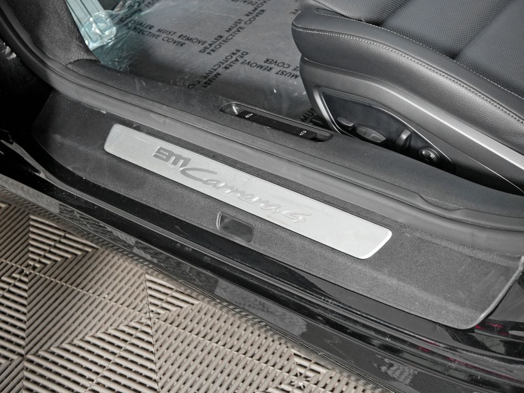 2024 Porsche 911 Carrera 4