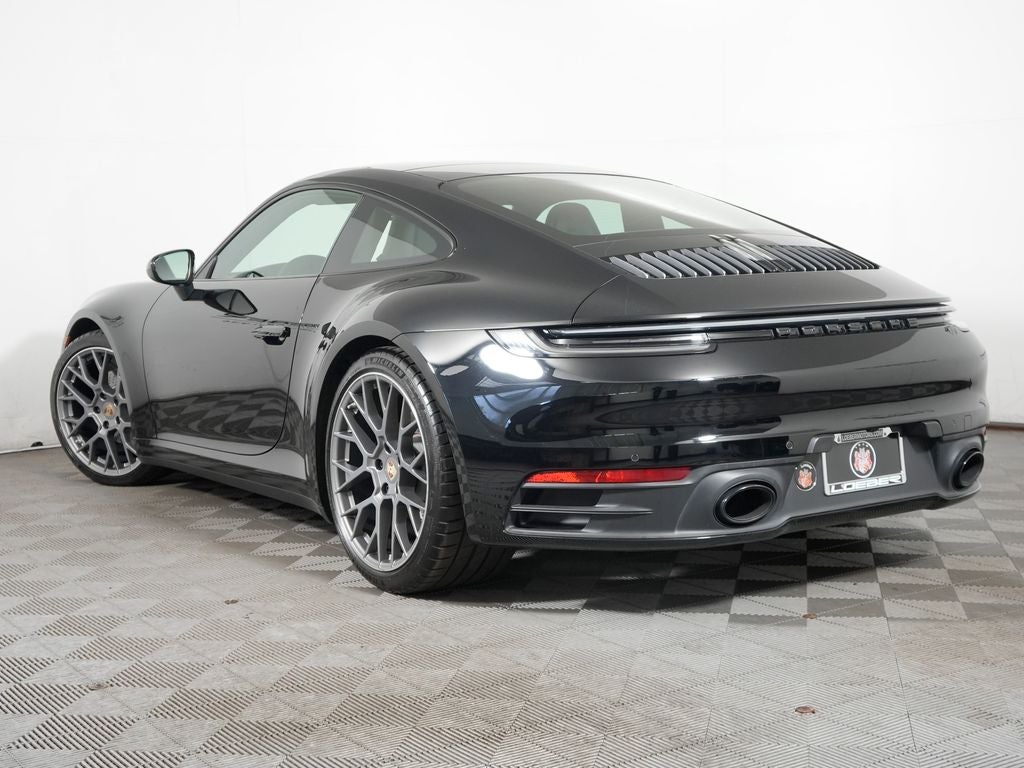 2024 Porsche 911 Carrera 4