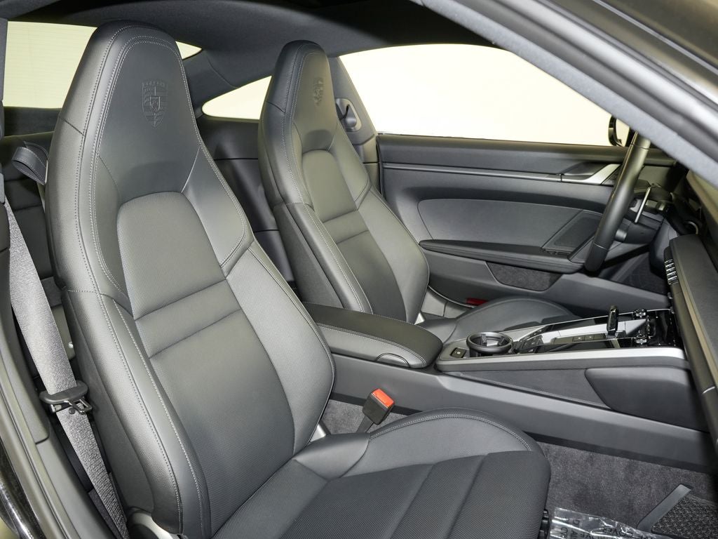 2024 Porsche 911 Carrera 4