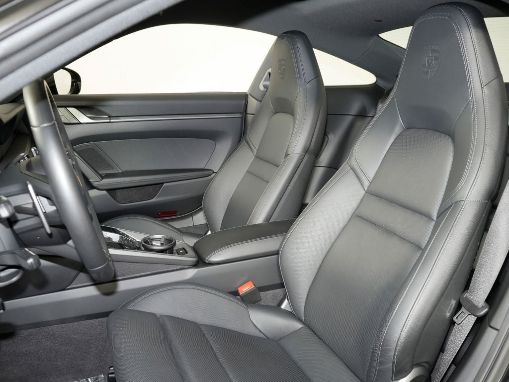 2024 Porsche 911 Carrera 4