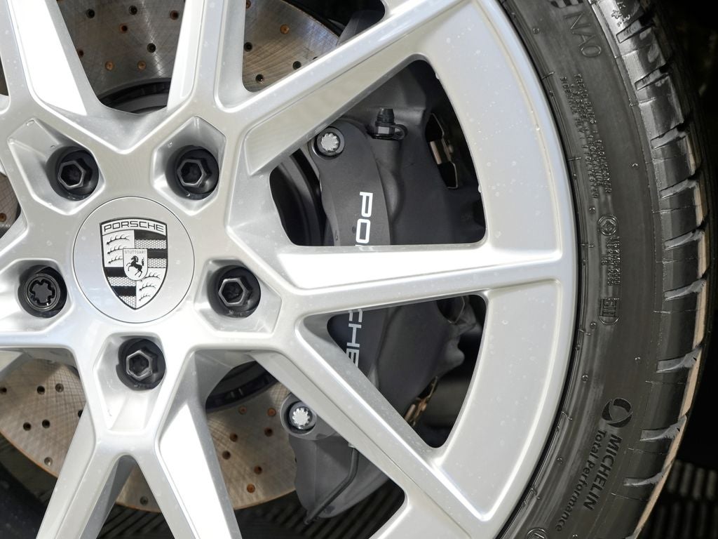 2026 Porsche 911 Carrera