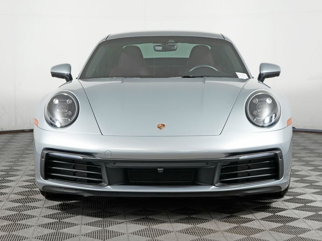 2022 Porsche 911 Carrera 4