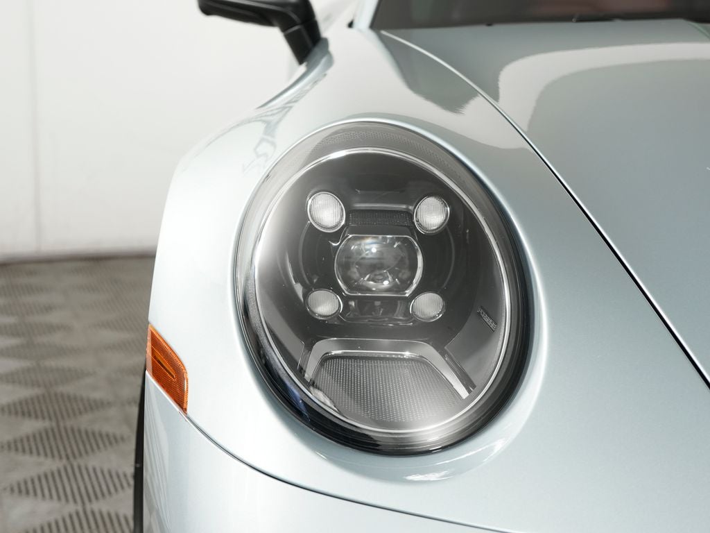 2022 Porsche 911 Carrera 4