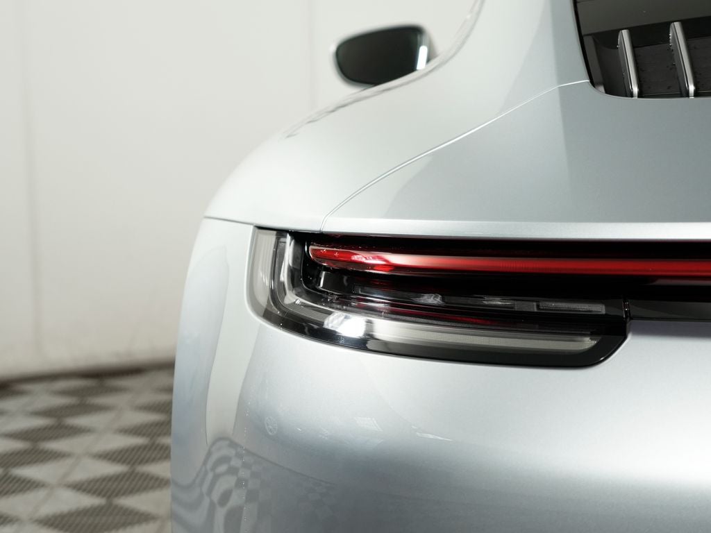 2022 Porsche 911 Carrera 4