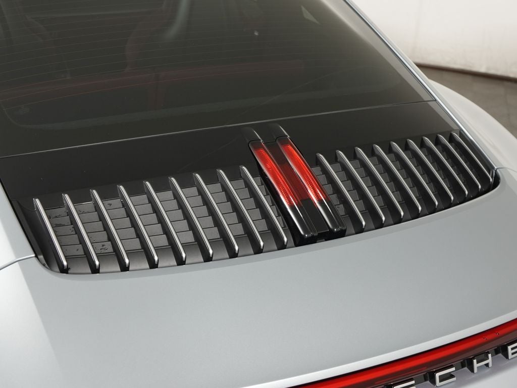 2022 Porsche 911 Carrera 4