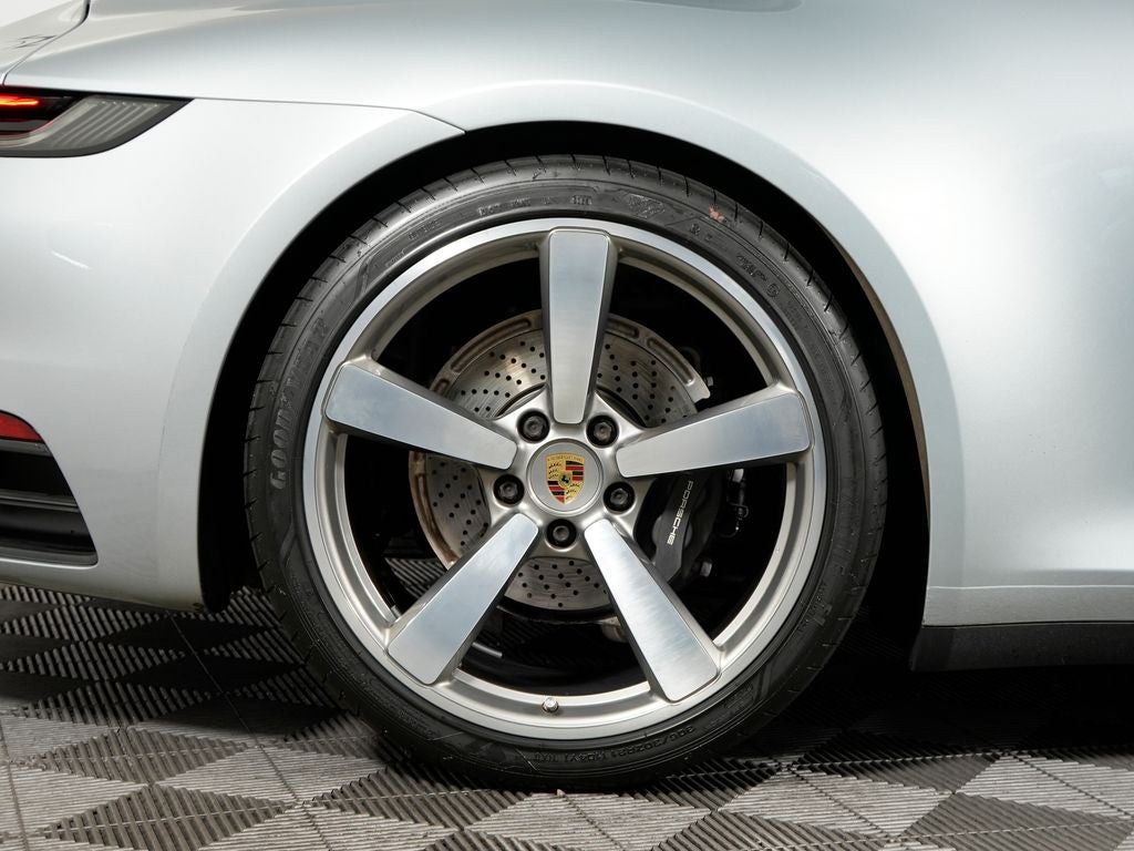 2022 Porsche 911 Carrera 4
