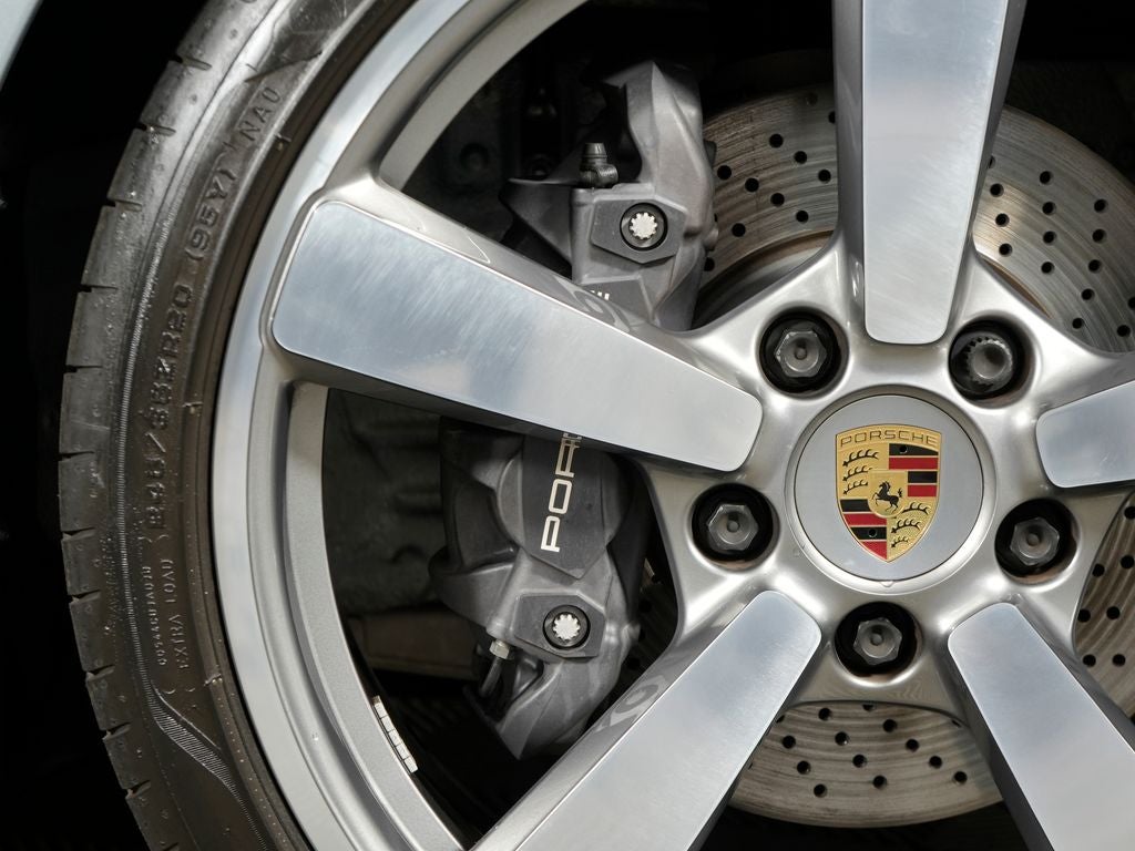 2022 Porsche 911 Carrera 4