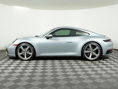 2022 Porsche 911 Carrera 4